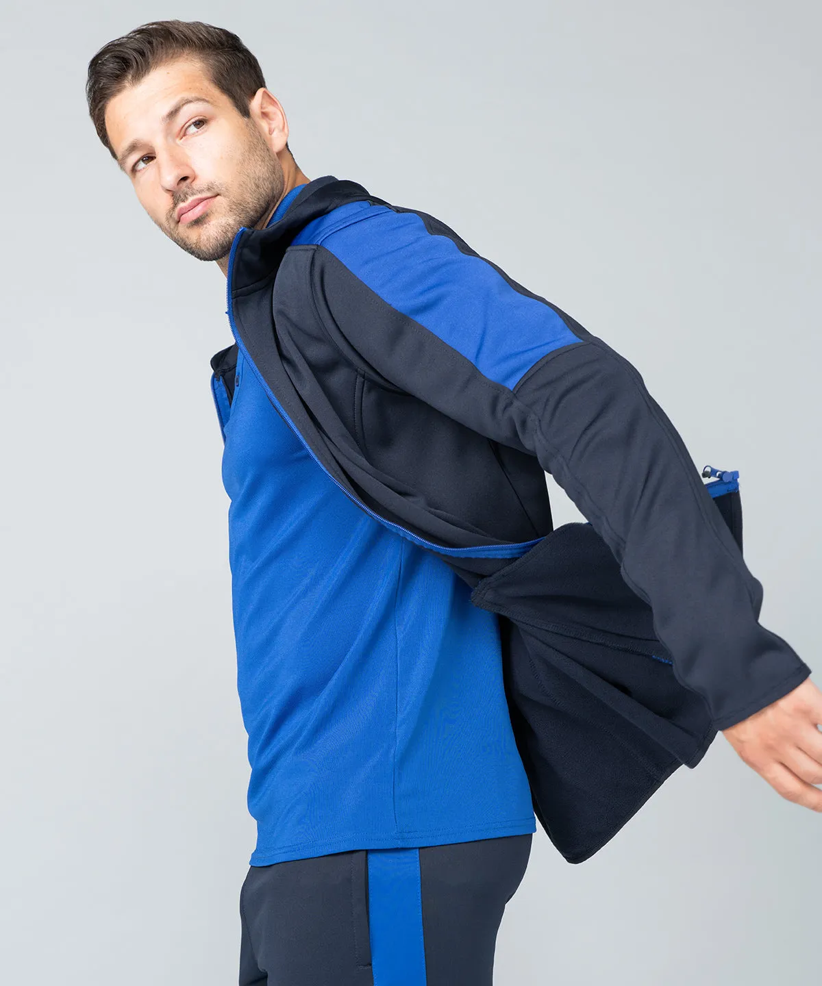 Active softshell jacket