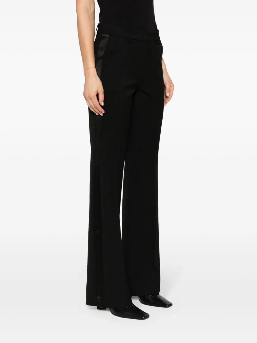 straight-leg tailored trousers